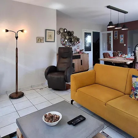 Holiday home Cozy In With Wifi *